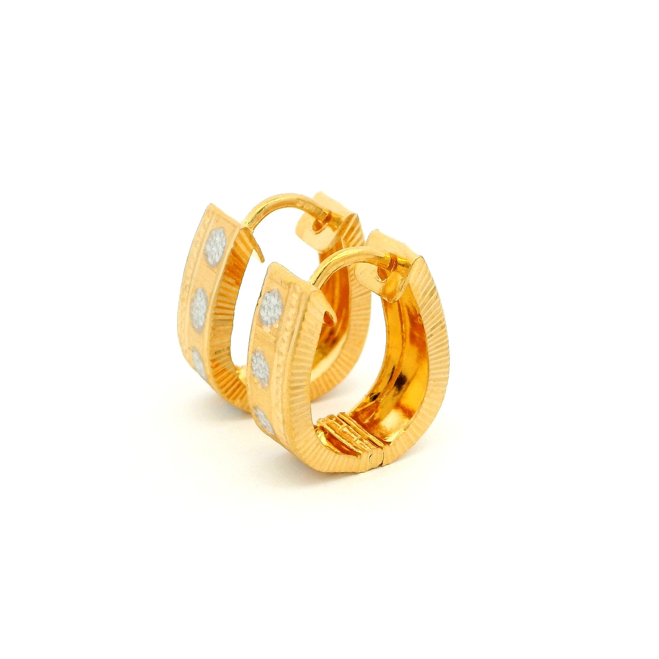 22ct Yellow Gold Hoop Earrings – Classic Style for Any Occasion