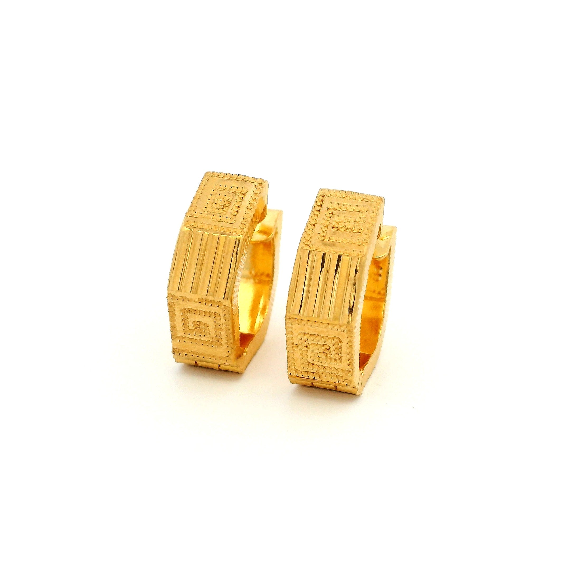 22ct Yellow Gold Hoop Earrings – Classic & Stylish Jewellery for Every Occasion