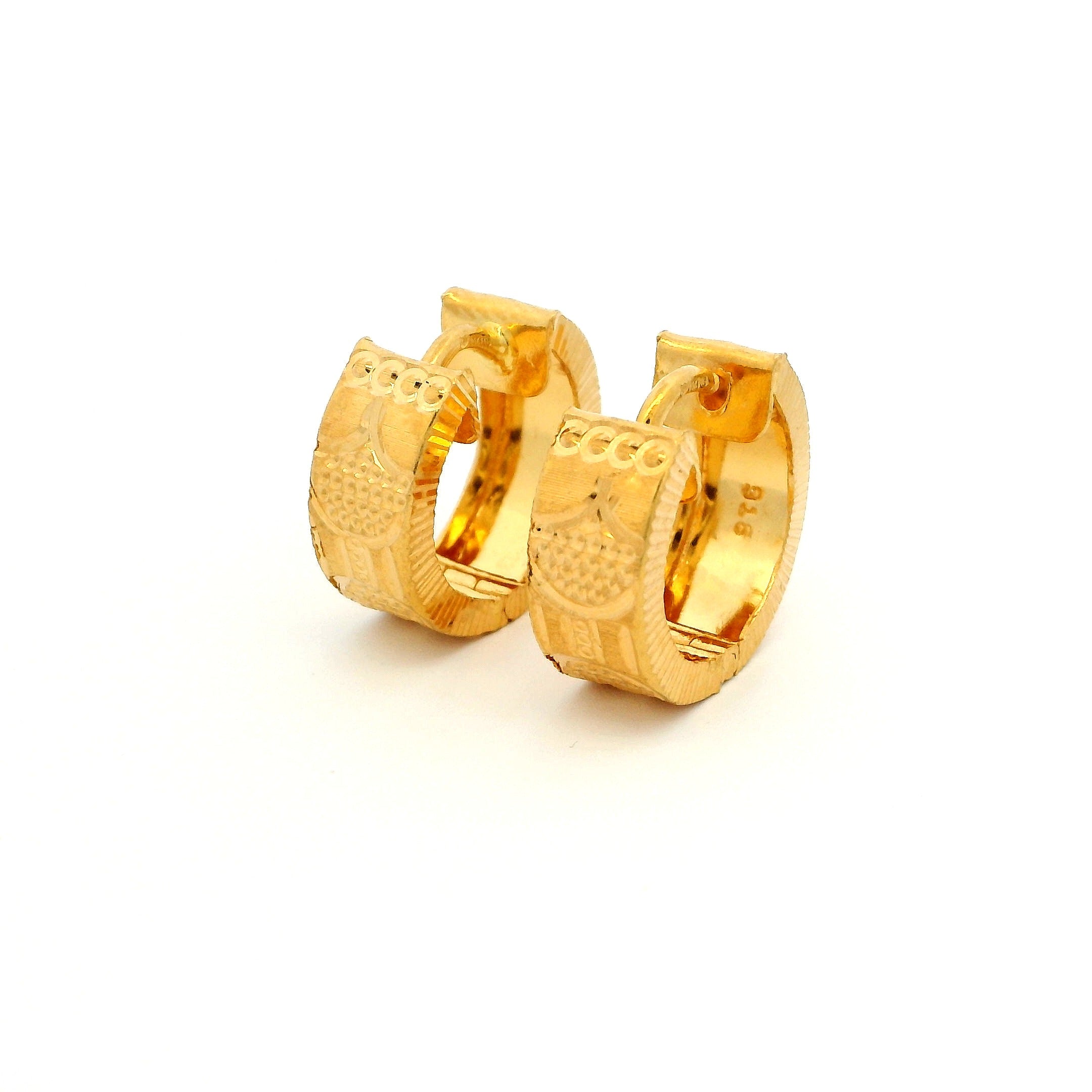 22ct Yellow Gold Hoop Earrings – Stunning, Lightweight & Versatile Jewellery for Every Occasion