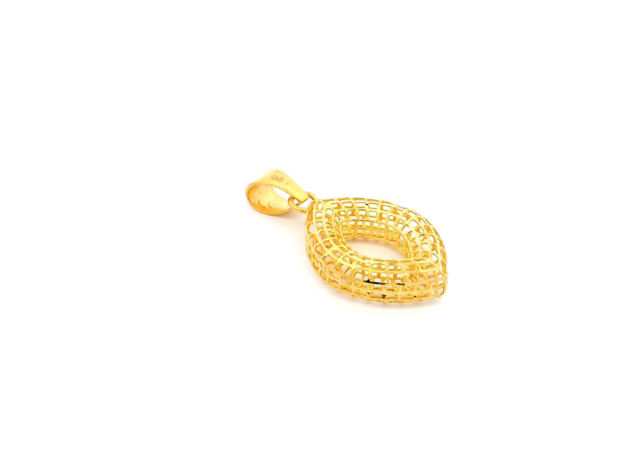 22ct Yellow Gold Jaali Design Pendant – Classic and Elegant Indian Jewellery