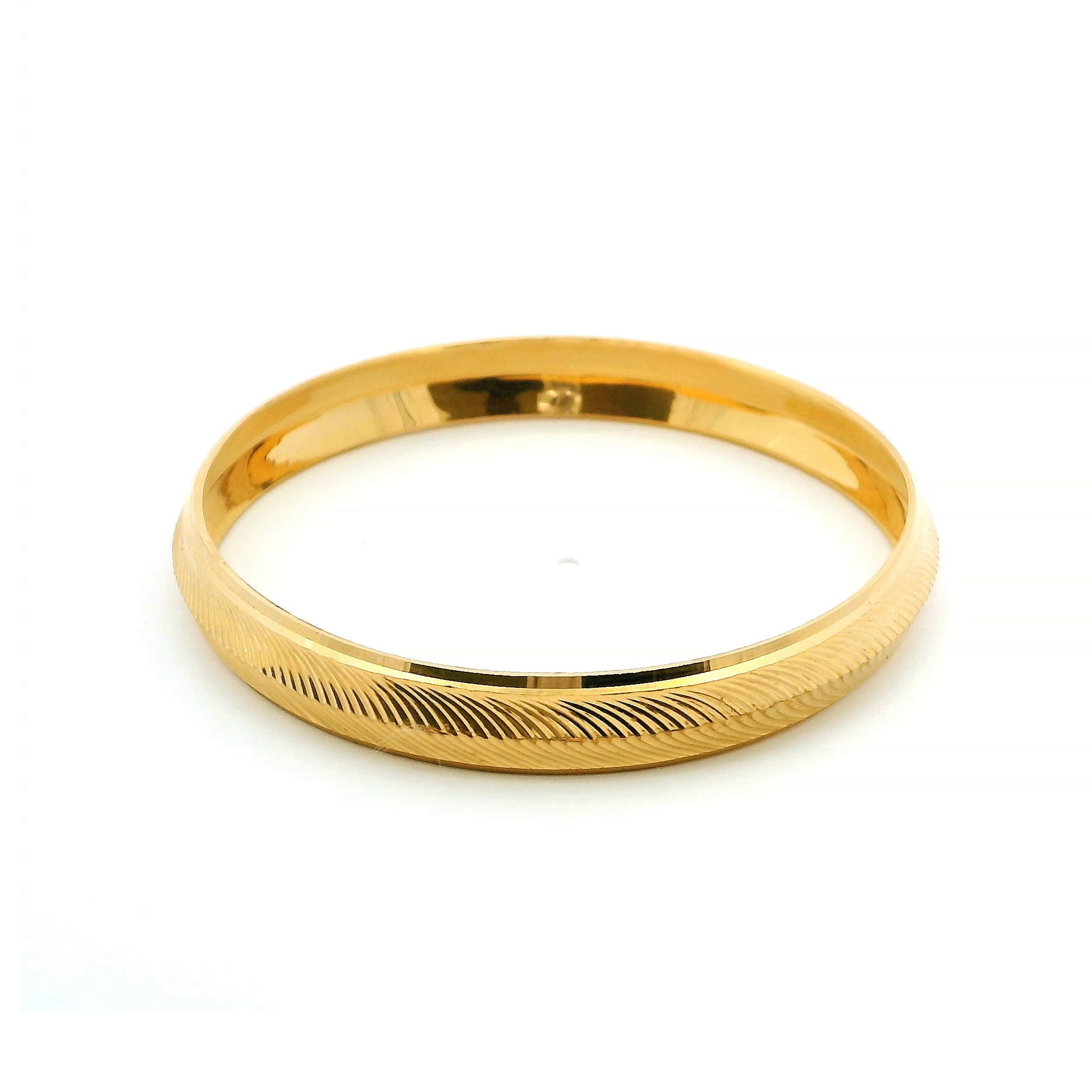 22ct Gold baby Bangle with Diamond Cutting Design